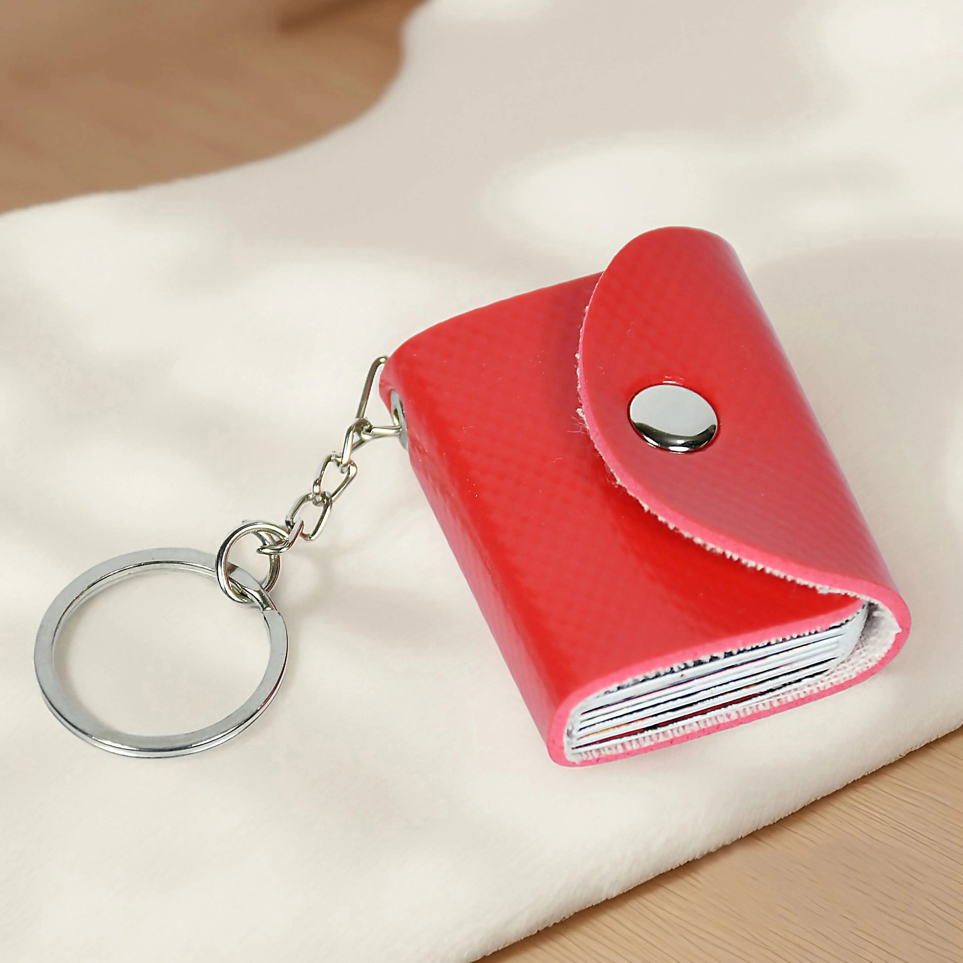 Flashing Click Custom Vegan Leather Photo Keychain with 12 Pictures and Text – Perfect Gift for All Occasions Flashing Click