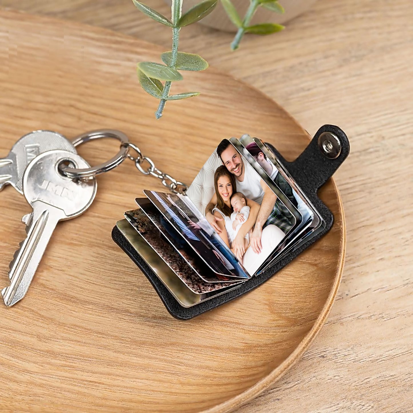 Flashing Click Classic Black Vegan Leather Mini Photo Book Keychain – Stylish Memory Album (12–23 Photos, Custom Text) Flashing Click