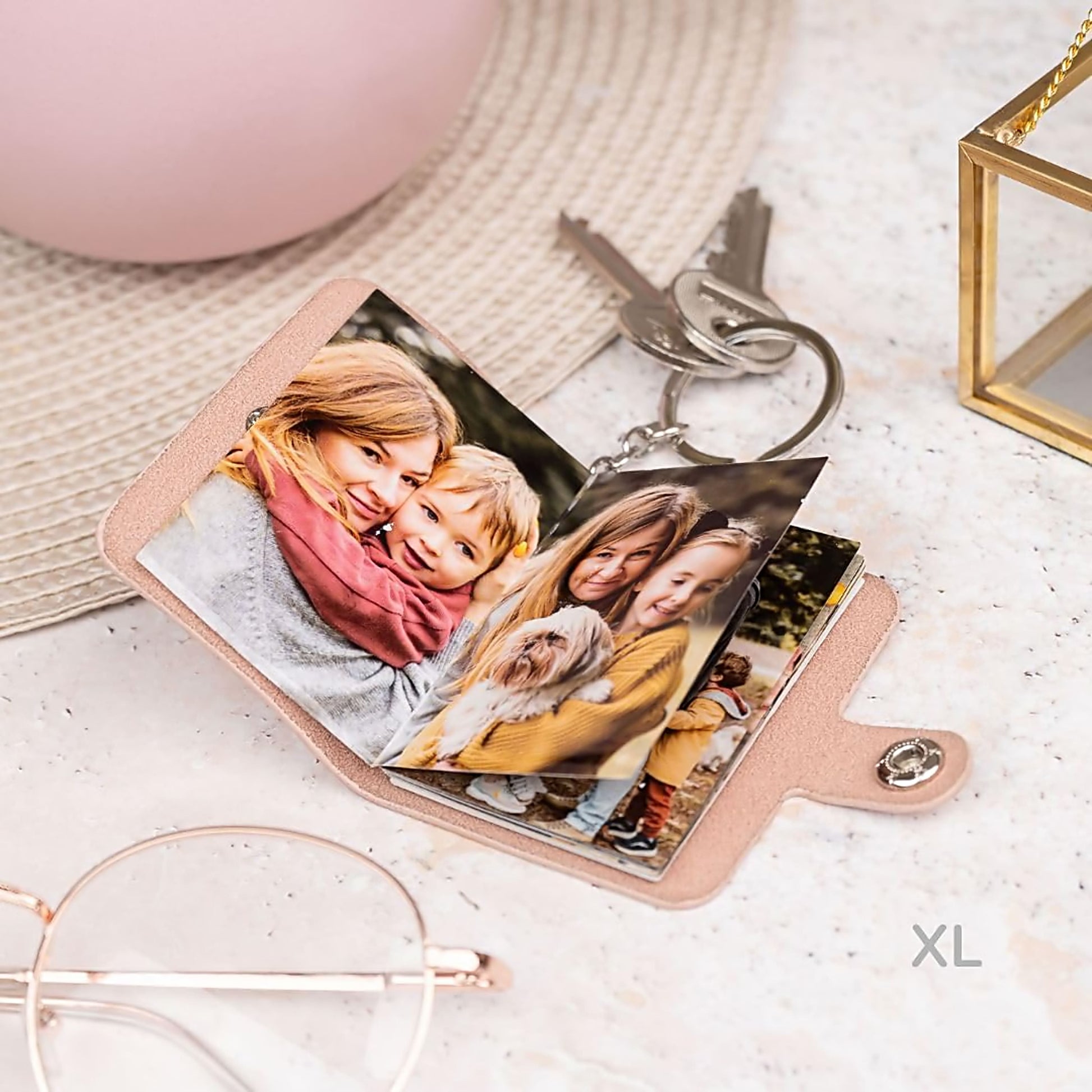 Flashing Click Cute Pink Vegan Leather Mini Photo Book Keychain – Personalized Album for Sisters, Friends & Couples Flashing Click